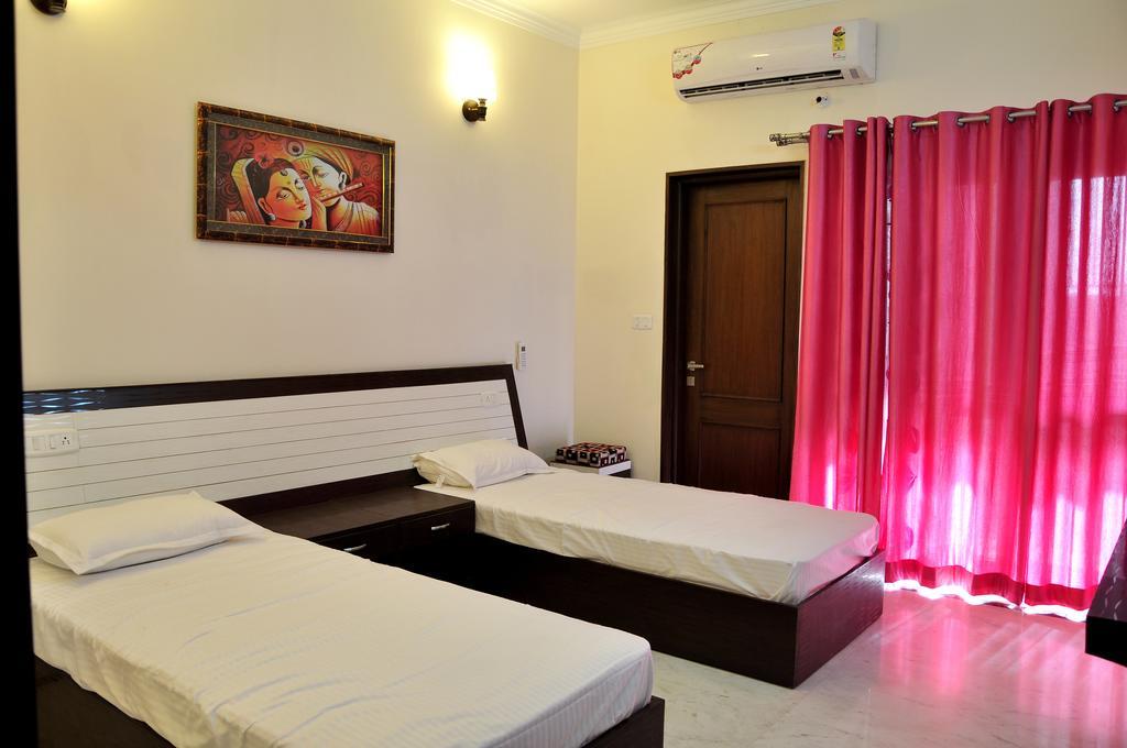 Mohini Home Stay Agra  Exterior photo